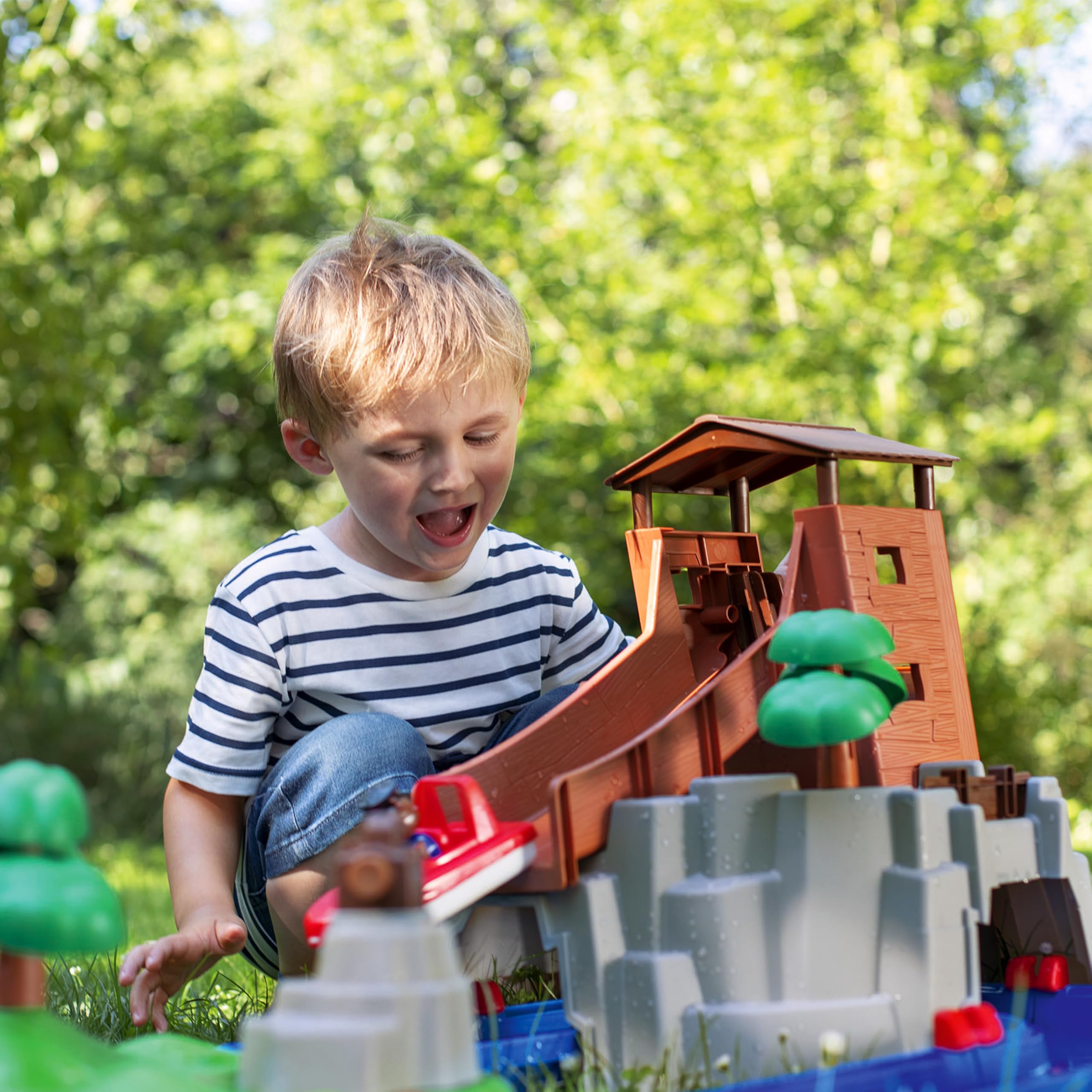 aquaplay-adventureland-wasserbahn-mit-berg-und-booten image 6