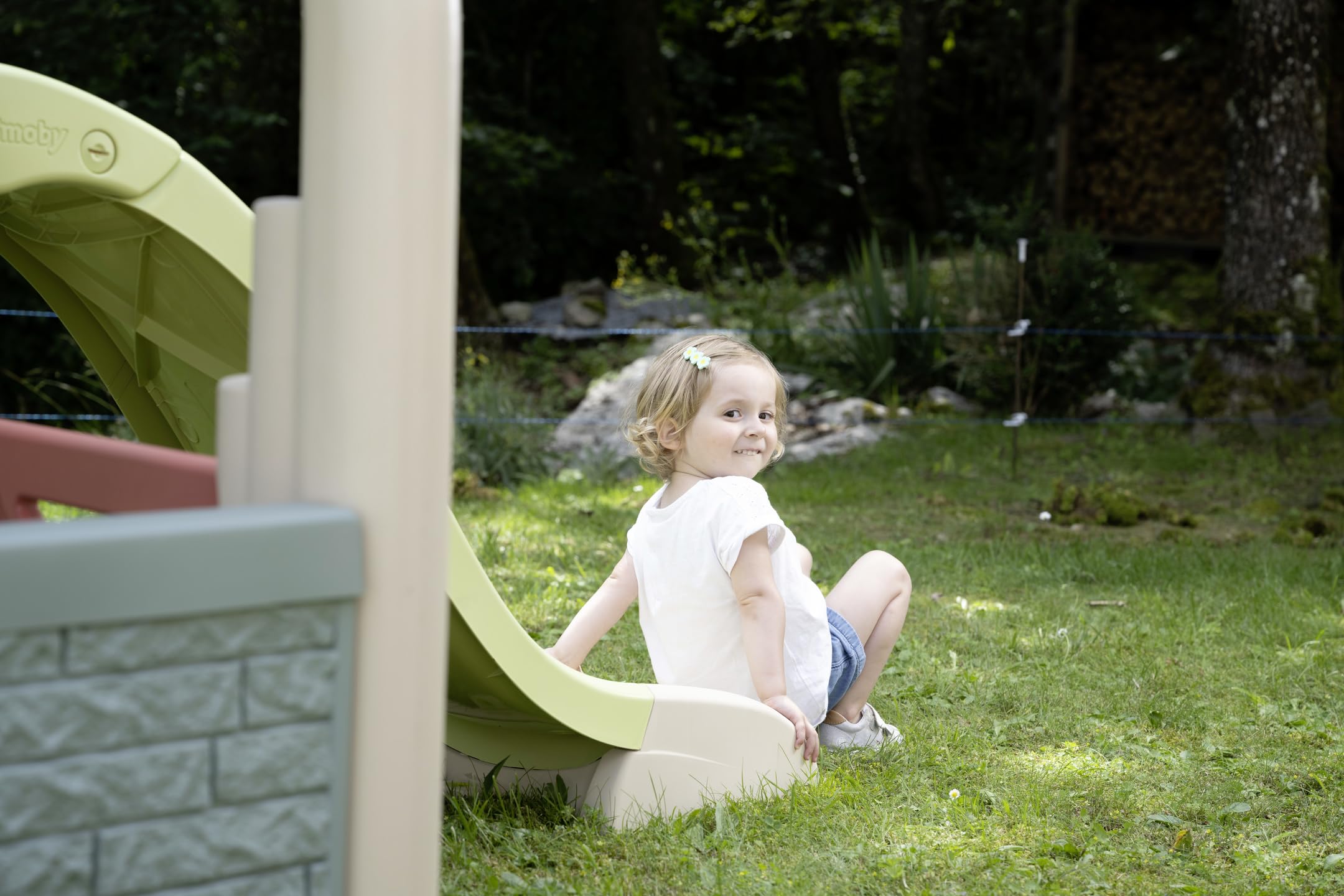 smoby-life-fun-center-spielhaus-recycled-mit-rutsche-outdoor image 8