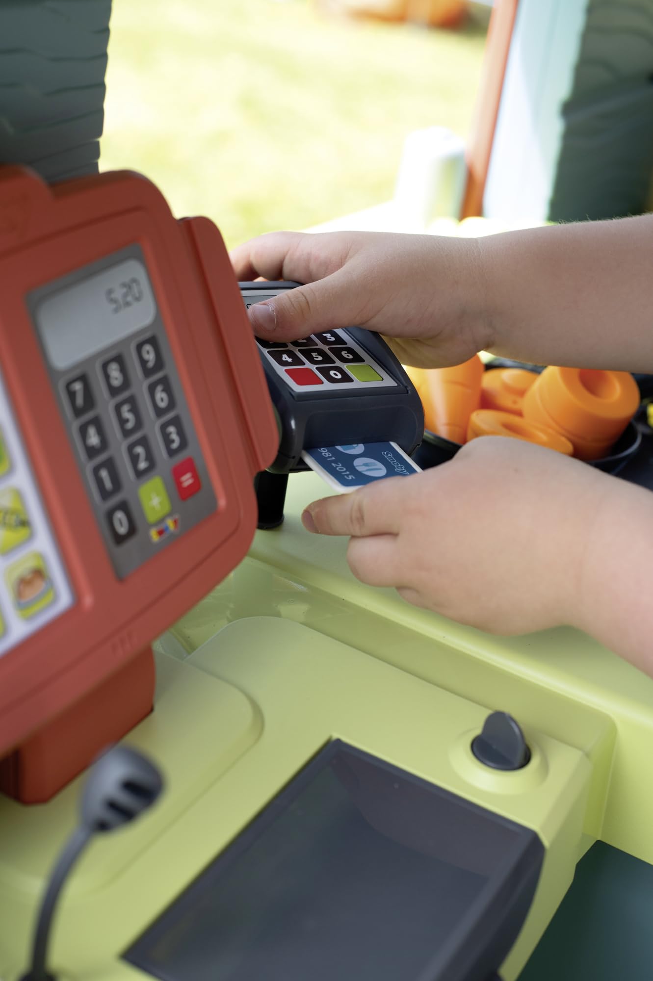 smoby-life-chef-spielhaus-recycled-gartenhaus-ab-2-jahre image 2