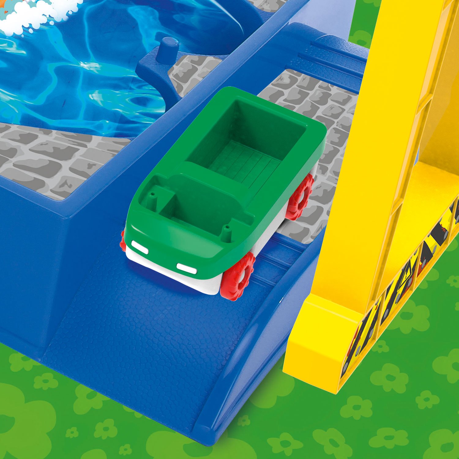 aquaplay-containerport-wasserbahn-mit-kran-ab-3-jahre image 3